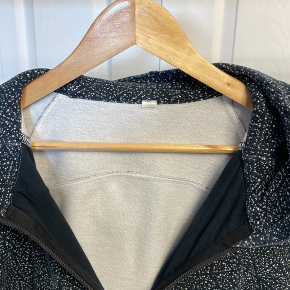 Lululemon Scuba Hoodie Light Cotton Fleece size 6 - Picture 9 of 9